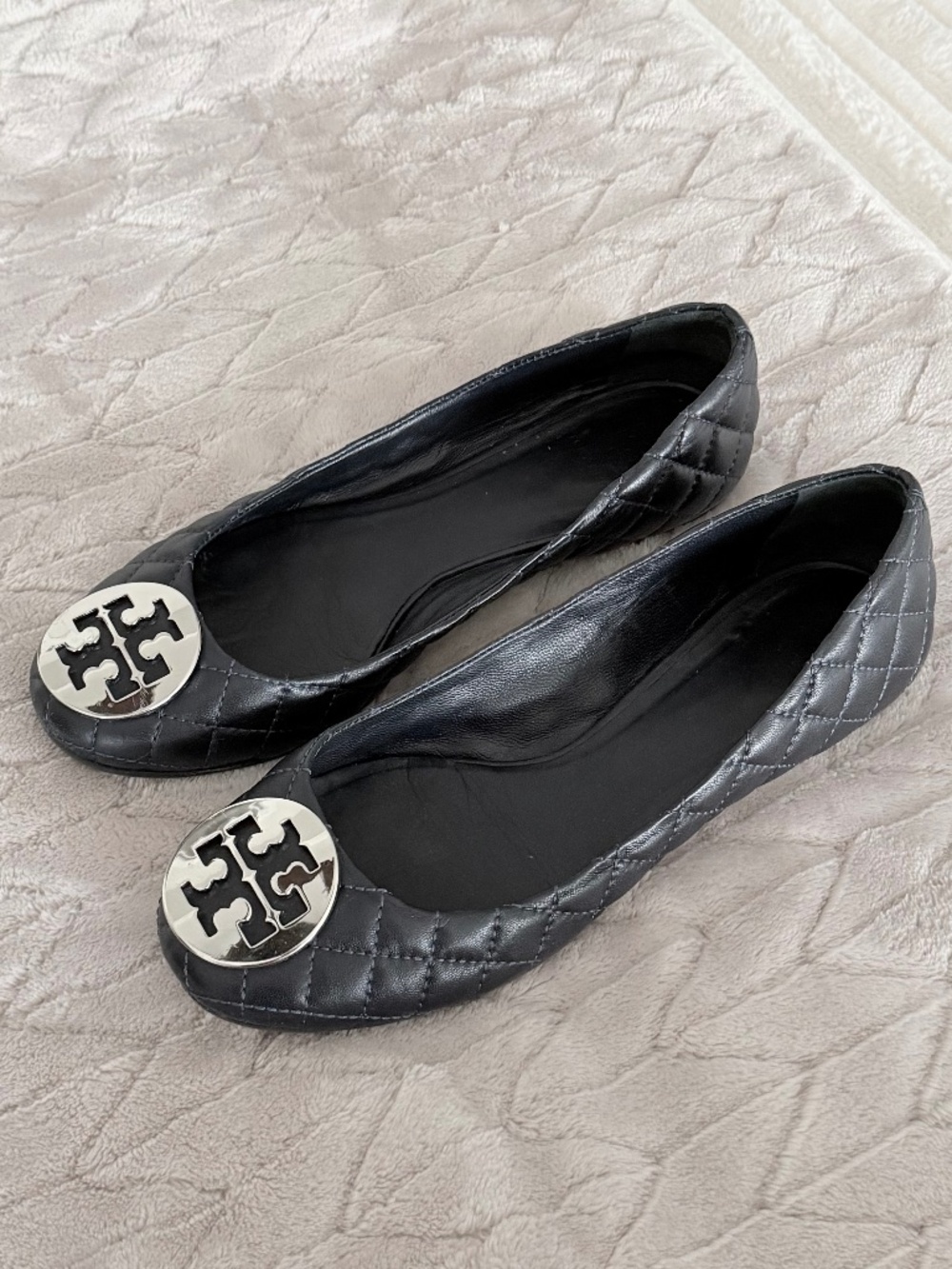 Tory Burch Navy Quilted Quinn Ballet Flats - Size 8.5 W/ Box